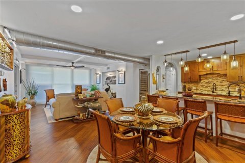 Condominio en venta en Clearwater, Florida, 2 dormitorios, 117.43 m2 № 1918944 - foto 4