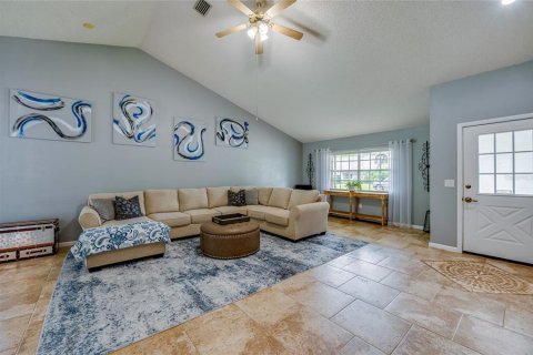 Villa ou maison à vendre à Palm Coast, Floride: 5 chambres, 250.09 m2 № 2324821 - photo 5