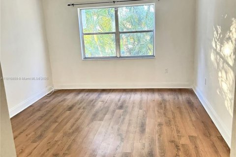 Condominio en venta en Sunrise, Florida, 2 dormitorios, 116.31 m2 № 2054866 - foto 5