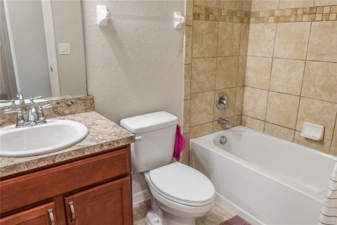 House in Haines City, Florida 3 bedrooms, 122.63 sq.m. № 2347856 - photo 25