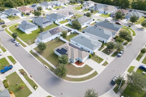 House in Haines City, Florida 3 bedrooms, 122.63 sq.m. № 2347856 - photo 7