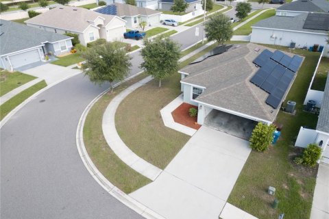 House in Haines City, Florida 3 bedrooms, 122.63 sq.m. № 2347856 - photo 8