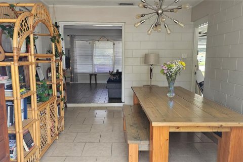 House in Orlando, Florida 3 bedrooms, 113.81 sq.m. № 1838811 - photo 15