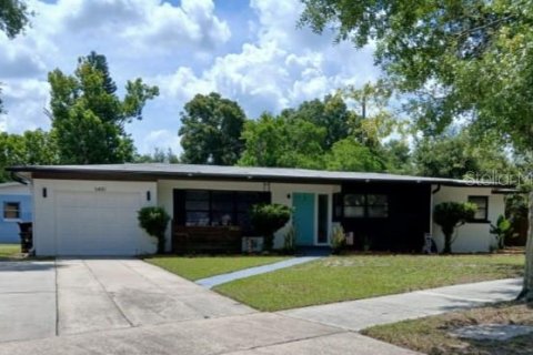 House in Orlando, Florida 3 bedrooms, 113.81 sq.m. № 1838811 - photo 1