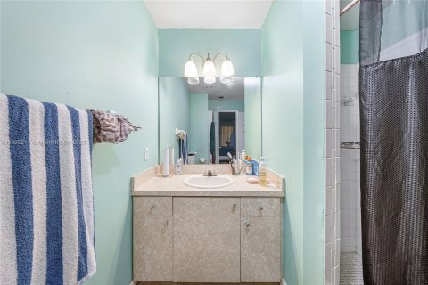 Купить виллу или дом в Лейк-Уорт, Флорида 3 спальни, 146.04м2, № 1955809 - фото 18