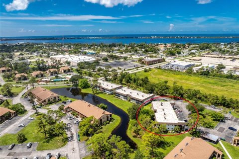 Condo in Englewood, Florida, 1 bedroom  № 1342331 - photo 26