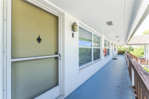 Condo in Englewood, Florida, 1 bedroom  № 1342331 - photo 3