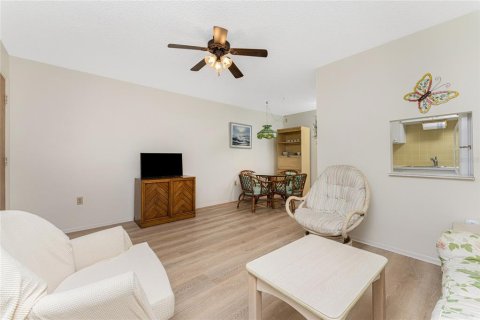 Condo in Englewood, Florida, 1 bedroom  № 1342331 - photo 5