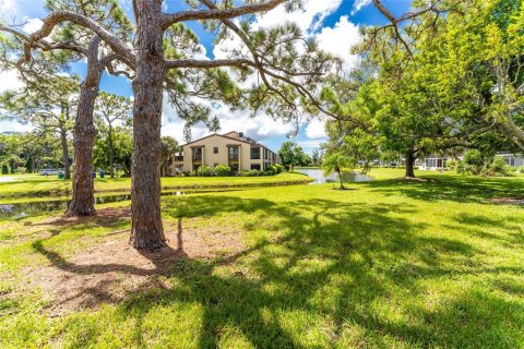 Condo in Englewood, Florida, 1 bedroom  № 1342331 - photo 22