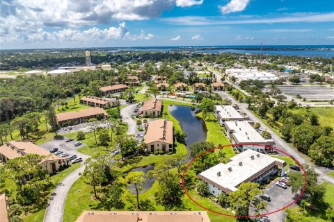 Condo in Englewood, Florida, 1 bedroom  № 1342331 - photo 1