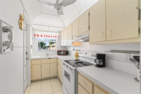 Copropriété à vendre à Pompano Beach, Floride: 2 chambres, 102.19 m2 № 2152762 - photo 19