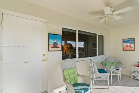 Copropriété à vendre à Pompano Beach, Floride: 2 chambres, 102.19 m2 № 2152762 - photo 16