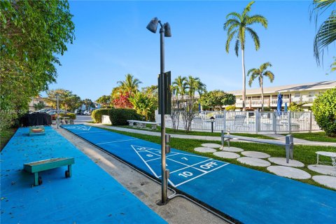 Copropriété à vendre à Pompano Beach, Floride: 2 chambres, 102.19 m2 № 2152762 - photo 13