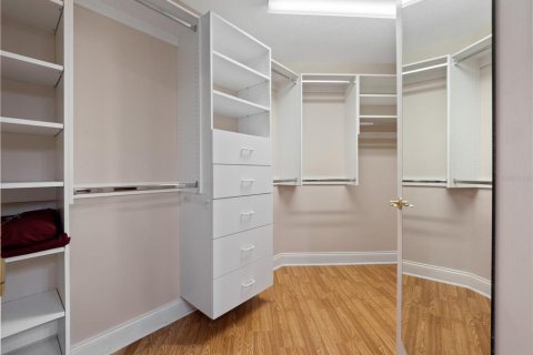 Condo in Altamonte Springs, Florida, 4 bedrooms  № 1885903 - photo 19