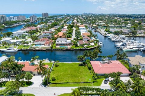Terreno en venta en Lighthouse Point, Florida № 987222 - foto 1