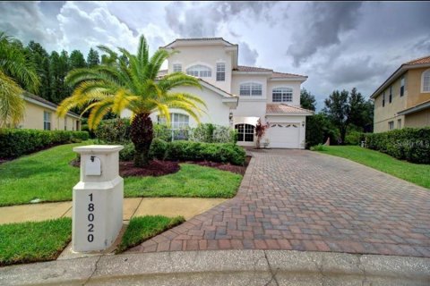 Casa en alquiler en Tampa, Florida, 5 dormitorios, 291.25 m2 № 1883995 - foto 2