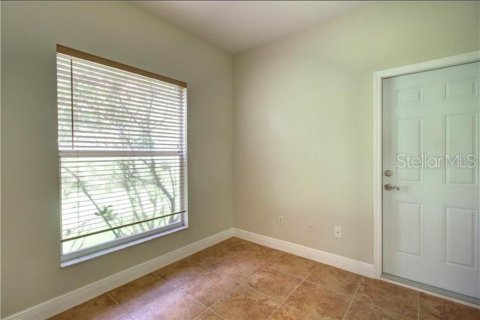 Casa en alquiler en Tampa, Florida, 5 dormitorios, 291.25 m2 № 1883995 - foto 16