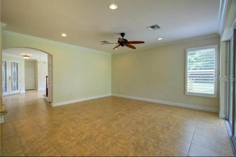 Casa en alquiler en Tampa, Florida, 5 dormitorios, 291.25 m2 № 1883995 - foto 10