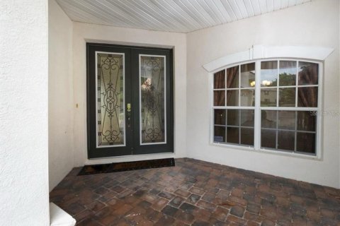 Casa en alquiler en Tampa, Florida, 5 dormitorios, 291.25 m2 № 1883995 - foto 3