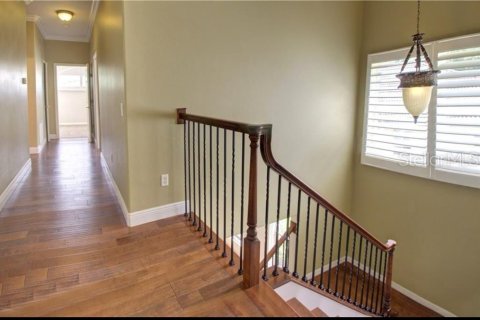 Casa en alquiler en Tampa, Florida, 5 dormitorios, 291.25 m2 № 1883995 - foto 18