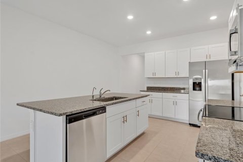 Adosado en alquiler en Parrish, Florida, 3 dormitorios, 154.78 m2 № 1880532 - foto 8