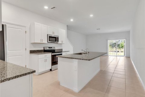 Adosado en alquiler en Parrish, Florida, 3 dormitorios, 154.78 m2 № 1880532 - foto 5