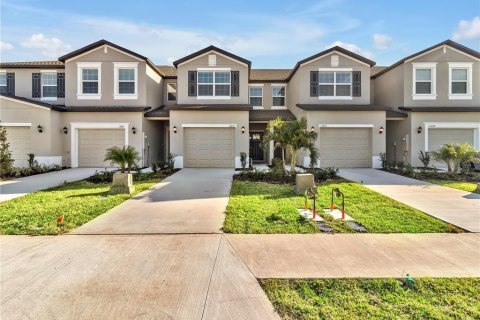 Adosado en alquiler en Parrish, Florida, 3 dormitorios, 154.78 m2 № 1880532 - foto 1