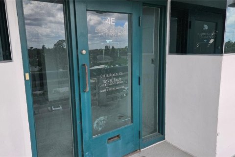 Commercial property in Englewood, Florida 108.14 sq.m. № 2206503 - photo 3