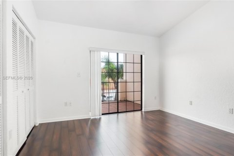 Touwnhouse à louer à Miami, Floride: 3 chambres, 159.05 m2 № 2020902 - photo 22