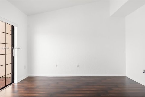 Touwnhouse à louer à Miami, Floride: 3 chambres, 159.05 m2 № 2020902 - photo 23