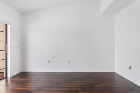 Touwnhouse à louer à Miami, Floride: 3 chambres, 159.05 m2 № 2020902 - photo 21