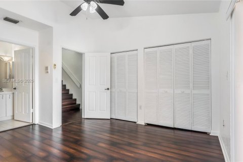 Touwnhouse à louer à Miami, Floride: 3 chambres, 159.05 m2 № 2020902 - photo 24