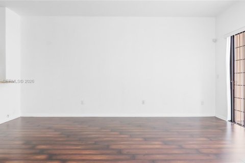 Touwnhouse à louer à Miami, Floride: 3 chambres, 159.05 m2 № 2020902 - photo 11