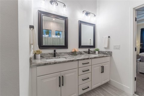 House in Winter Garden, Florida 4 bedrooms, 236.44 sq.m. № 1907671 - photo 27