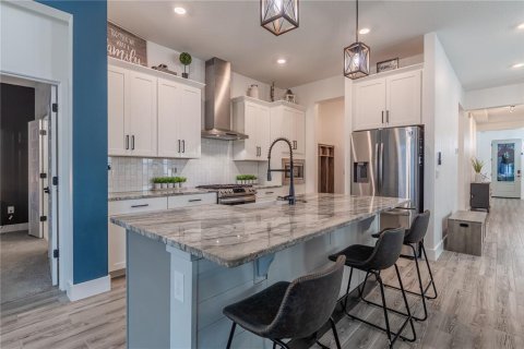 House in Winter Garden, Florida 4 bedrooms, 236.44 sq.m. № 1907671 - photo 15
