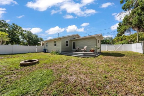 Villa ou maison à vendre à Palm Harbor, Floride: 2 chambres, 112.23 m2 № 2149996 - photo 28