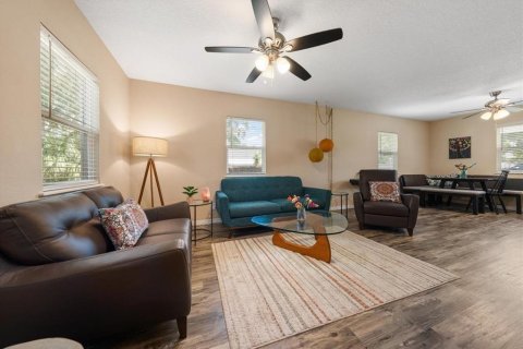 Villa ou maison à vendre à Palm Harbor, Floride: 2 chambres, 112.23 m2 № 2149996 - photo 6