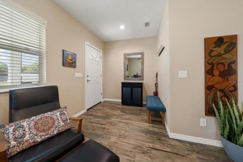 Villa ou maison à vendre à Palm Harbor, Floride: 2 chambres, 112.23 m2 № 2149996 - photo 4