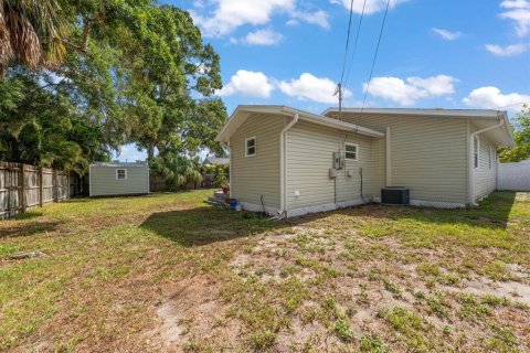 Villa ou maison à vendre à Palm Harbor, Floride: 2 chambres, 112.23 m2 № 2149996 - photo 30