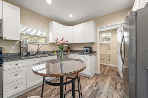 Villa ou maison à vendre à Palm Harbor, Floride: 2 chambres, 112.23 m2 № 2149996 - photo 14