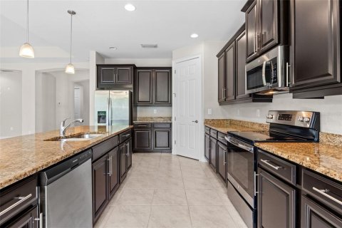 Villa ou maison à vendre à Fort Myers, Floride: 3 chambres, 239.97 m2 № 2321404 - photo 14