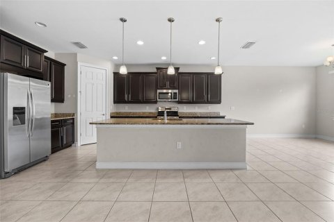 Villa ou maison à vendre à Fort Myers, Floride: 3 chambres, 239.97 m2 № 2321404 - photo 12