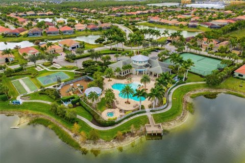 Villa ou maison à vendre à Fort Myers, Floride: 3 chambres, 239.97 m2 № 2321404 - photo 2
