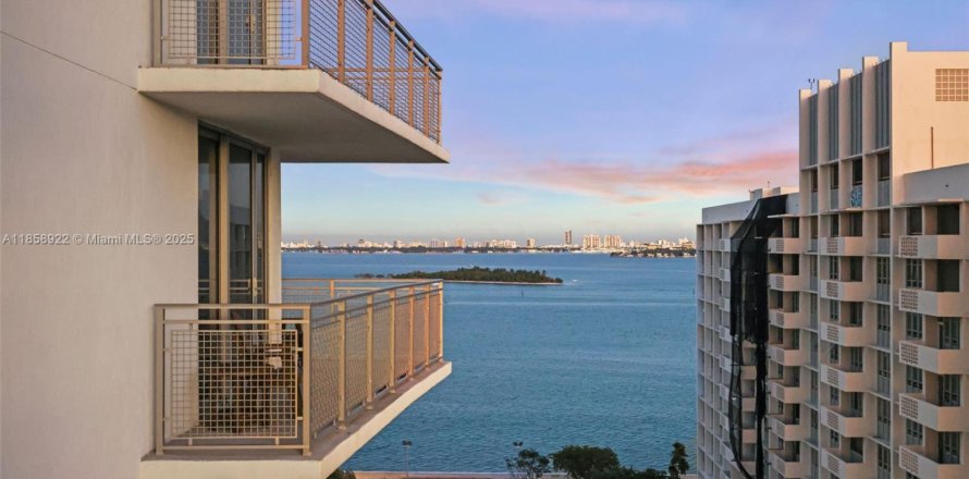 Apartamento en Miami, Florida 1 dormitorio, 67.63 m2 № 1887179