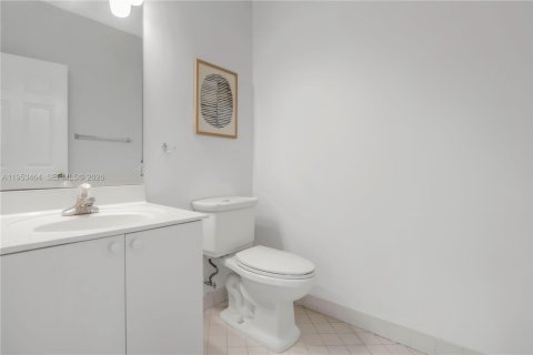 Villa ou maison à louer à Weston, Floride: 5 chambres, 248.23 m2 № 2010982 - photo 21