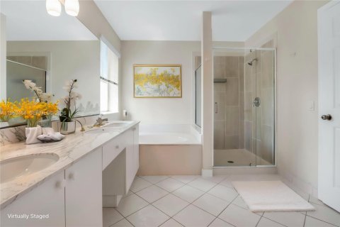 Villa ou maison à louer à Weston, Floride: 5 chambres, 248.23 m2 № 2010982 - photo 14