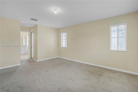 Villa ou maison à louer à Weston, Floride: 5 chambres, 248.23 m2 № 2010982 - photo 13