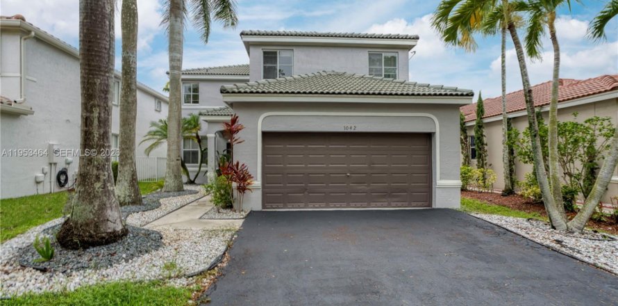 Villa ou maison à Weston, Floride 5 chambres, 248.23 m2 № 2010982