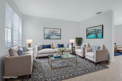 Villa ou maison à louer à Weston, Floride: 5 chambres, 248.23 m2 № 2010982 - photo 2