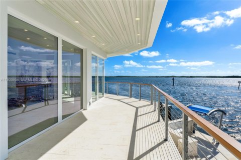 Casa en venta en Key Largo, Florida, 4 dormitorios, 345.88 m2 № 1989589 - foto 23